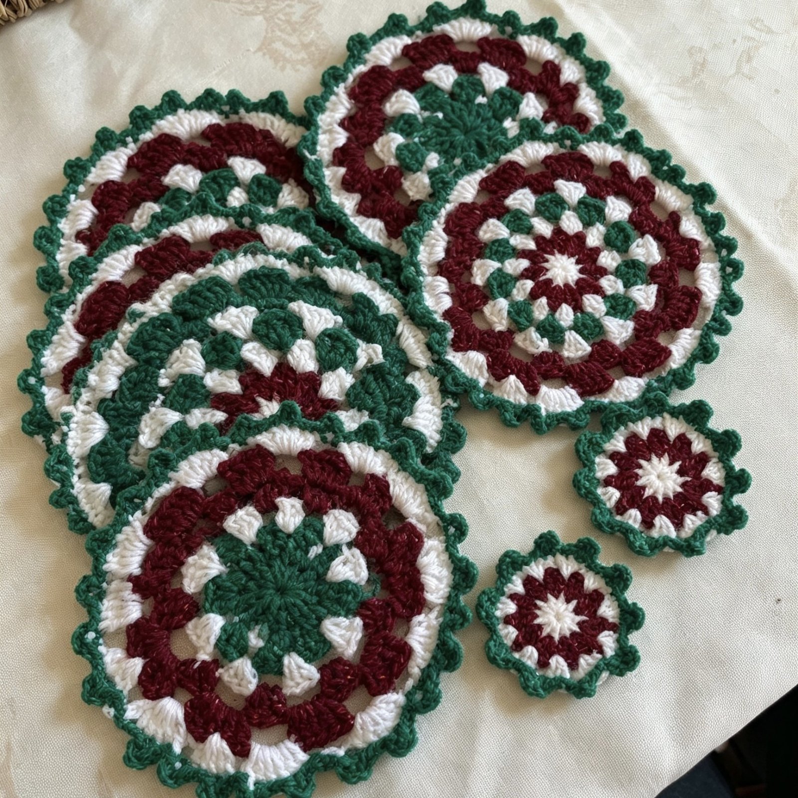🎄 Christmas Mandala Table Set
