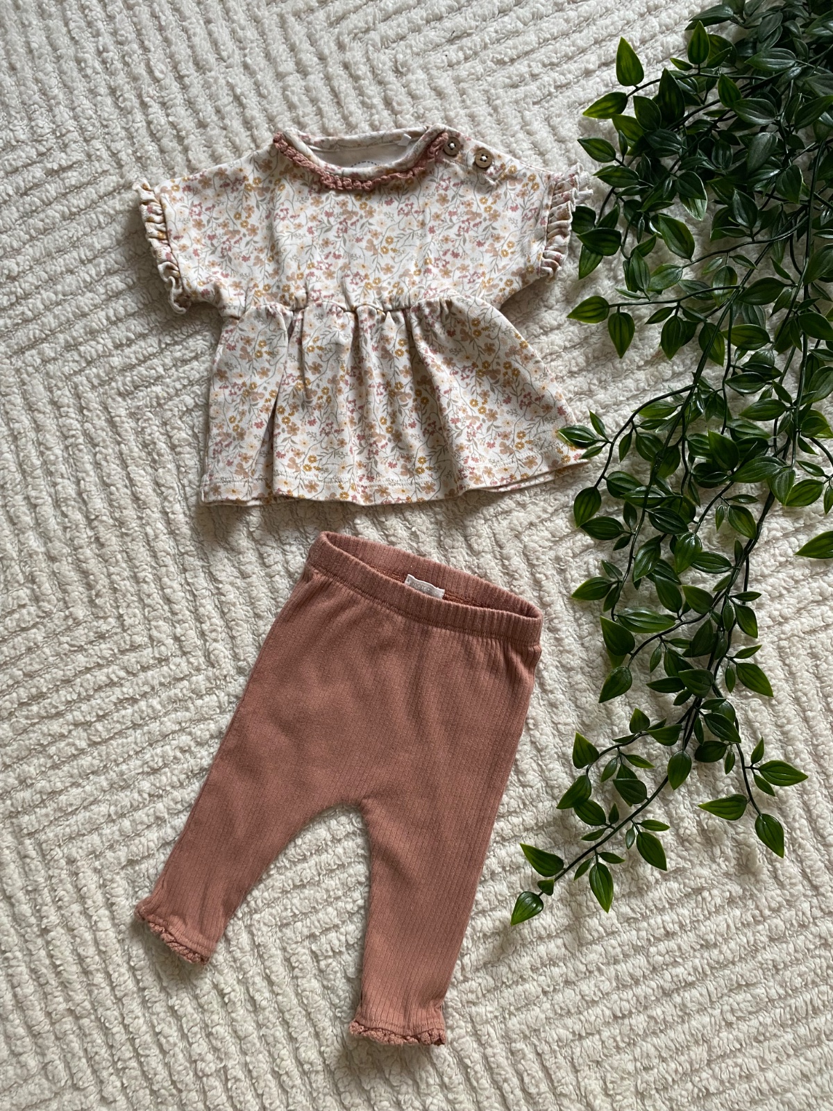 Little Floral 🌸 | Mamas & Papas Pink Top & Leggings Set |Up to one month|