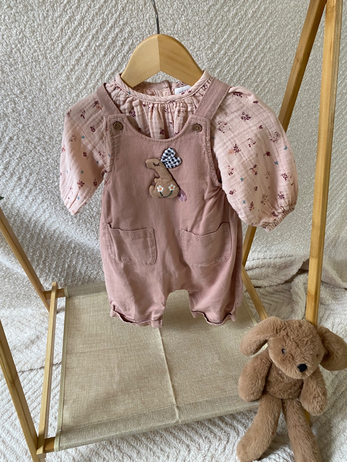 Little Kangaroo 🌸 | Next Pink Dungarees & Floral Top |3-6 months|