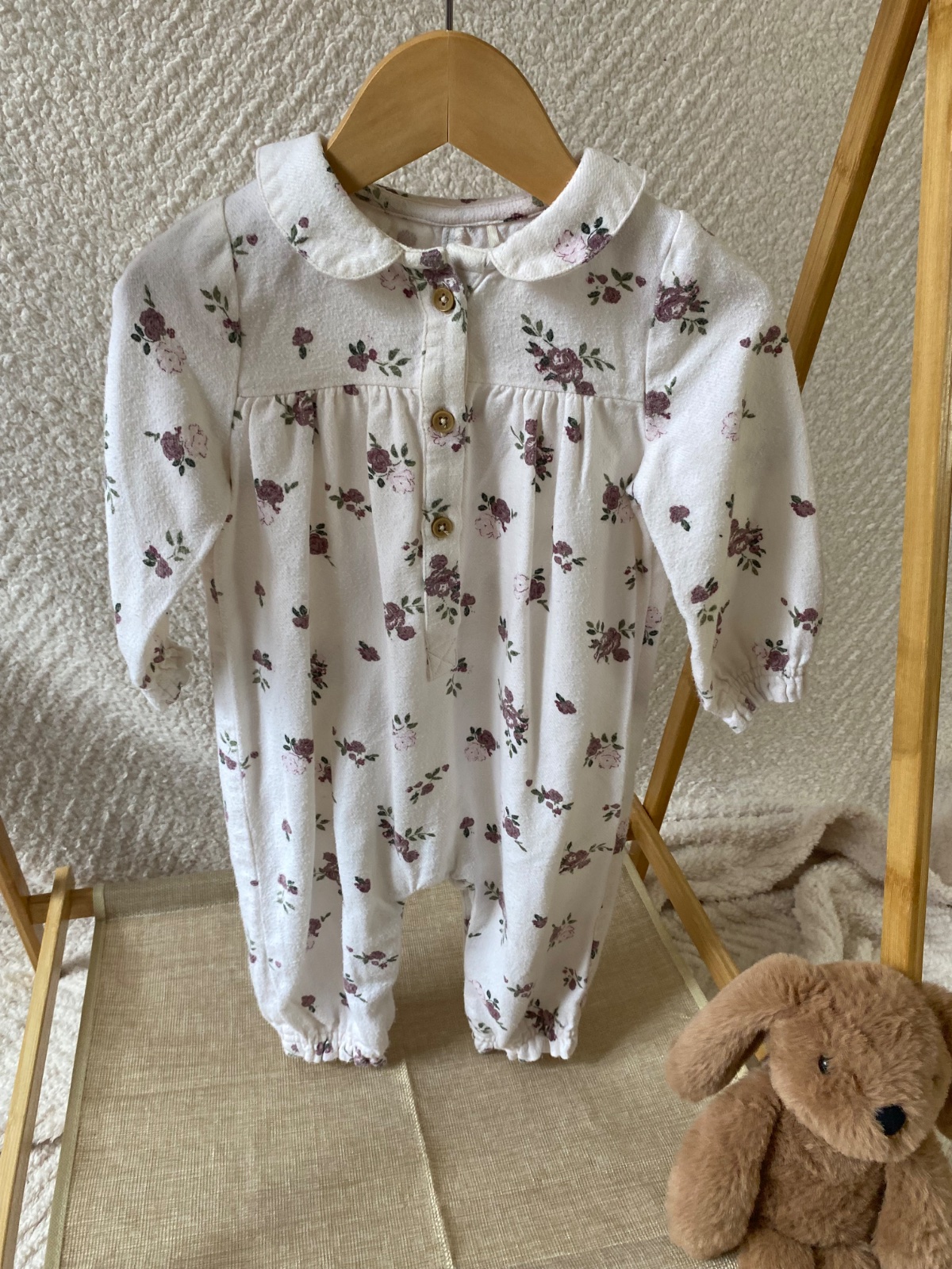 Little Meadow 🌸 | TU White Floral All-in-One |6-9 months|