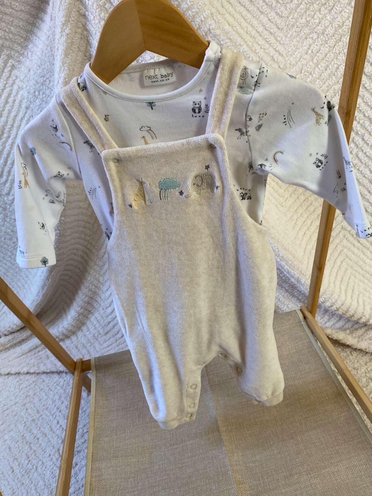 Little Woodland 🤍 | Cream Velvet Dungarees & Animal Vest |3-6 months|