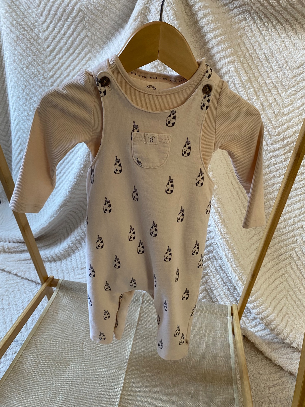 Milk & Cuddles 🍼 | Next Cream Print Dungarees & Vest |3-6 months|