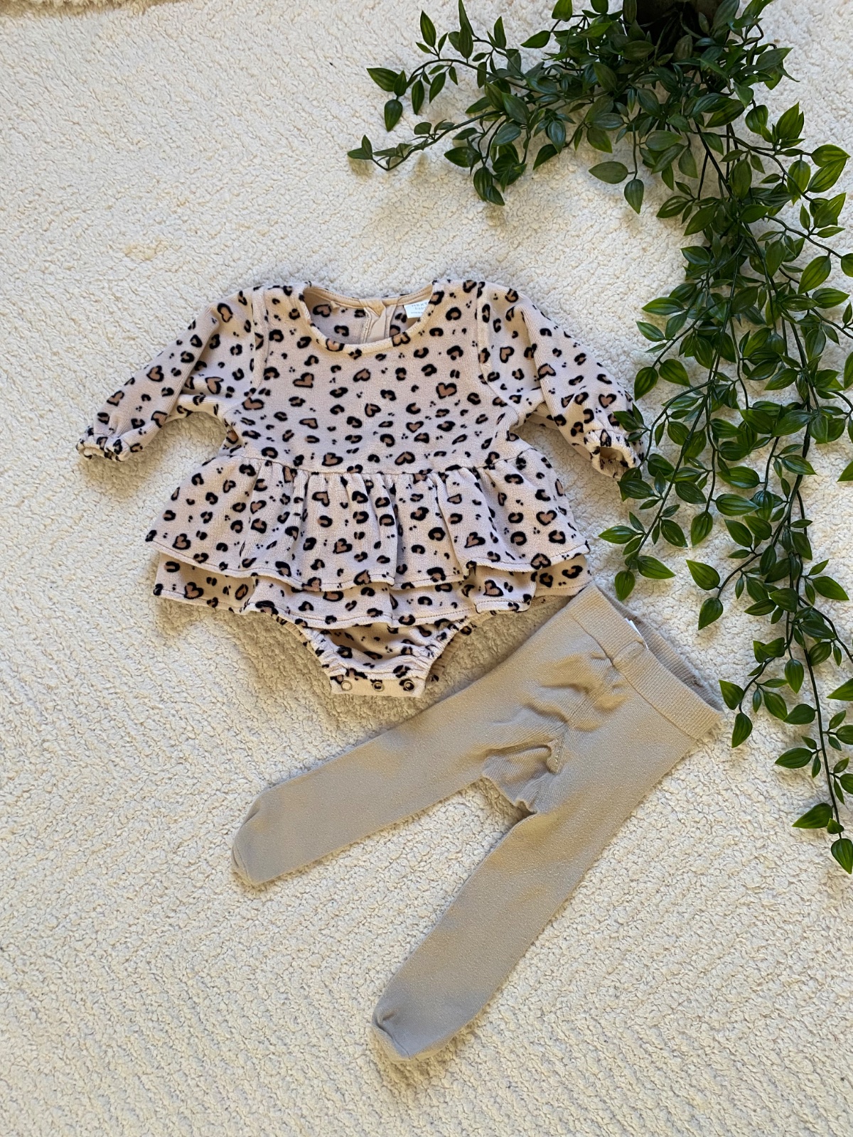 Little Leopard 🐆 | Next Velvet Romper & Tights |3-6 months|